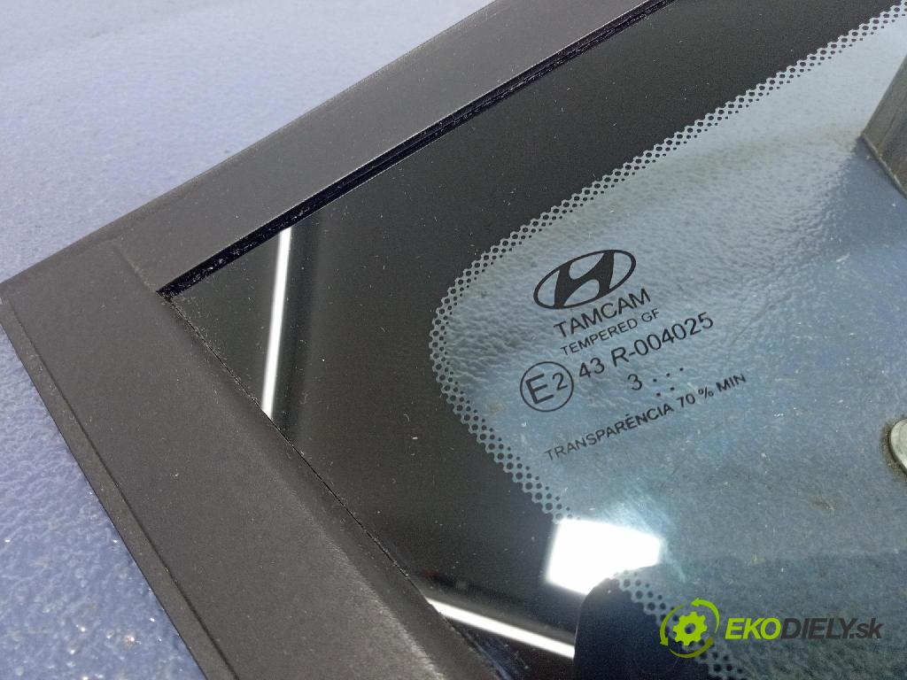 Hyundai Bayon 2023 sklo Karoséria: zad 87820Q0710