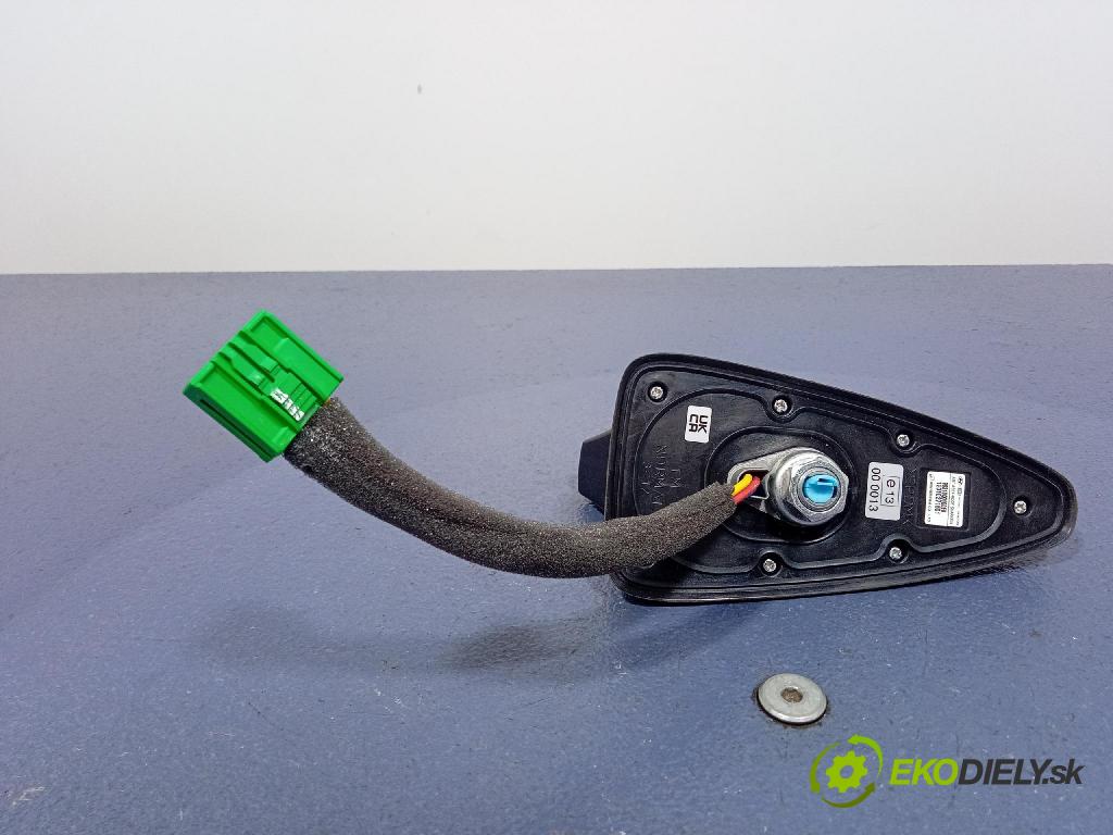 Hyundai Bayon 2023 Antena 96210Q00100
