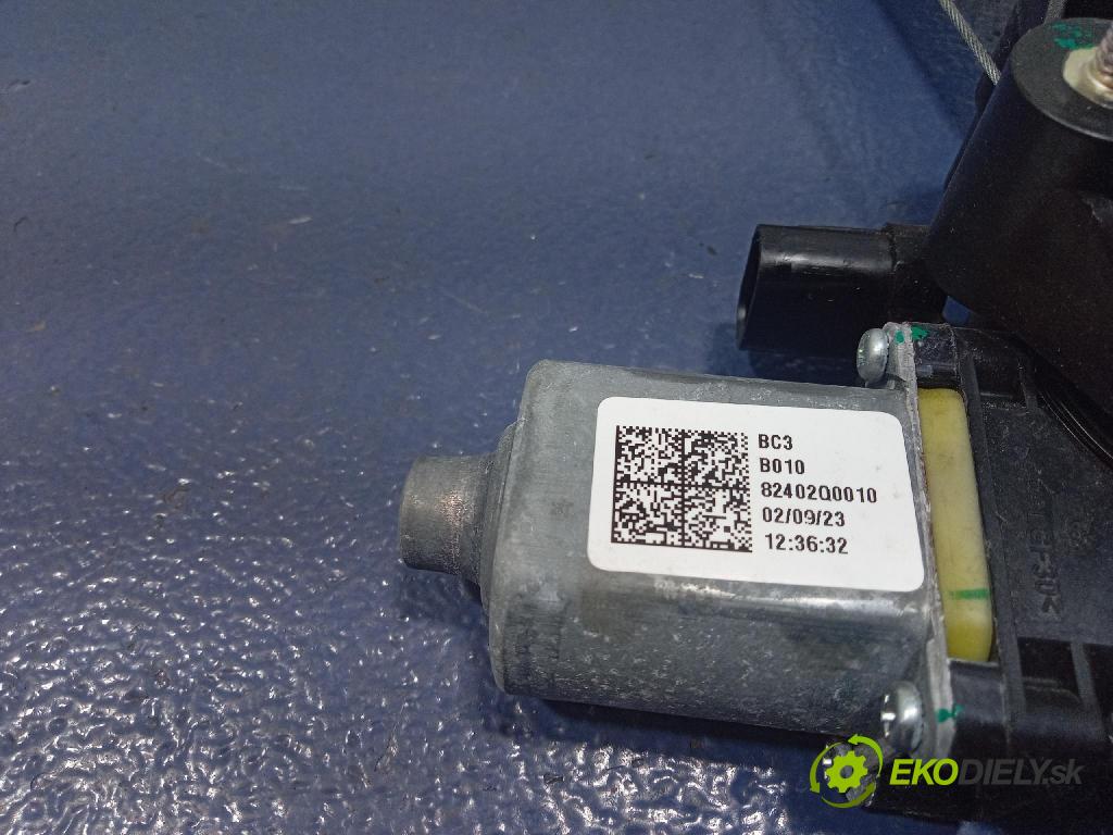 Hyundai Bayon 2023 mechanizmus okna Okná: Predné v pravo: 82402Q0010