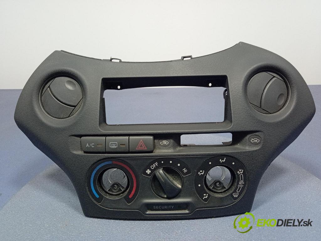 Toyota Yaris 2005 prepínač Klimatizácia: Prúd vzduchu: 55412-0D020