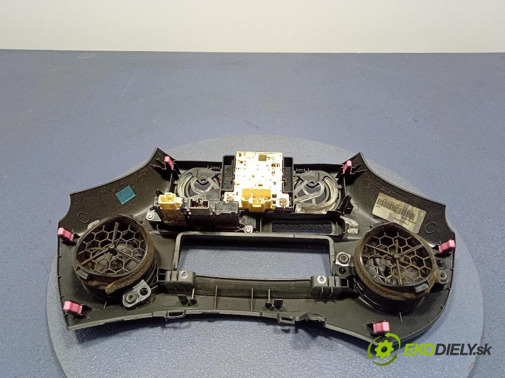 Toyota Yaris 2005 prepínač Klimatizácia: Prúd vzduchu: 55412-0D020