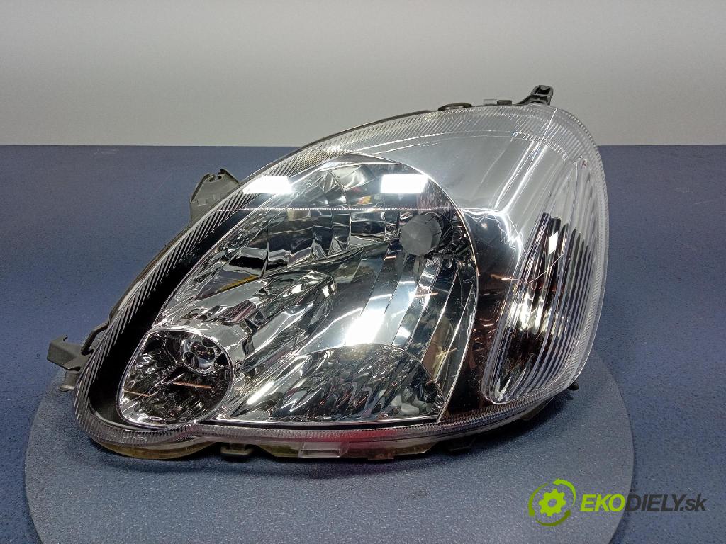Toyota Yaris 2005 Reflektor: Vľavo: 20-A354
