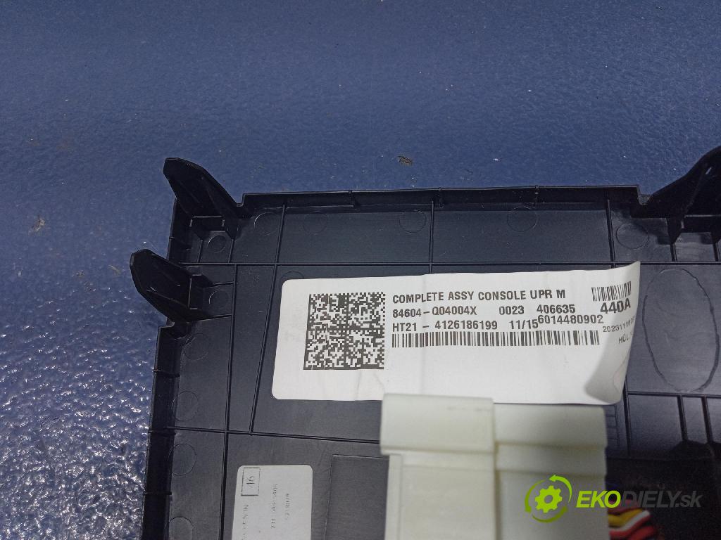 Hyundai Bayon 2023 kryt Plast: Interiéry: 84604Q0400