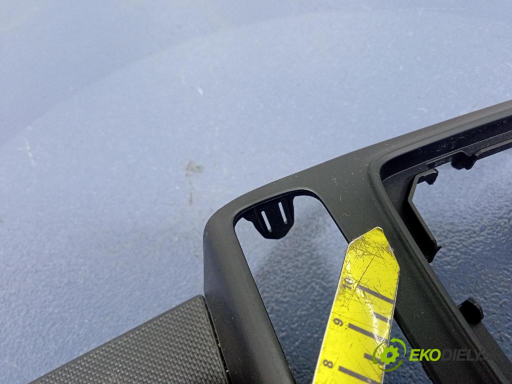 Hyundai Bayon 2023 kryt Plast: Interiéry: 84604Q0400