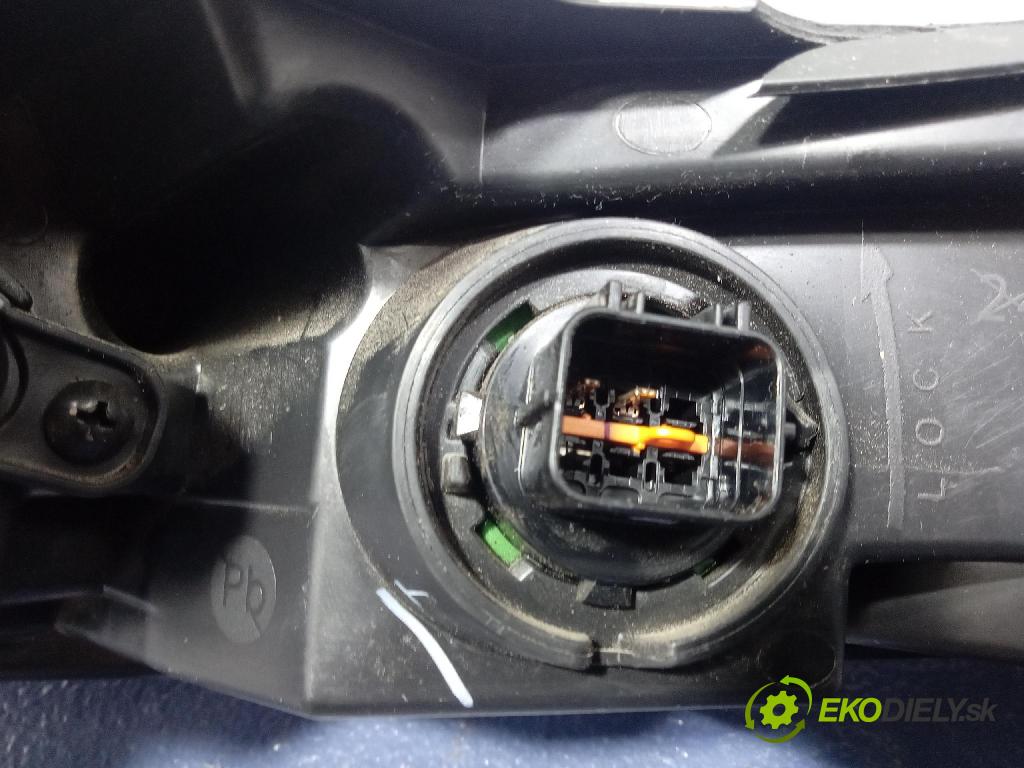 Hyundai Bayon 2023 Reflektor: v pravo: 92208Q0500