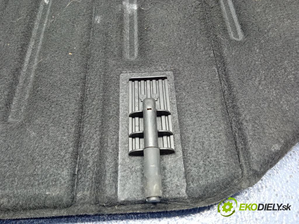 Ford focus C-max 2004 kufra: 3M51-R55066-AJ