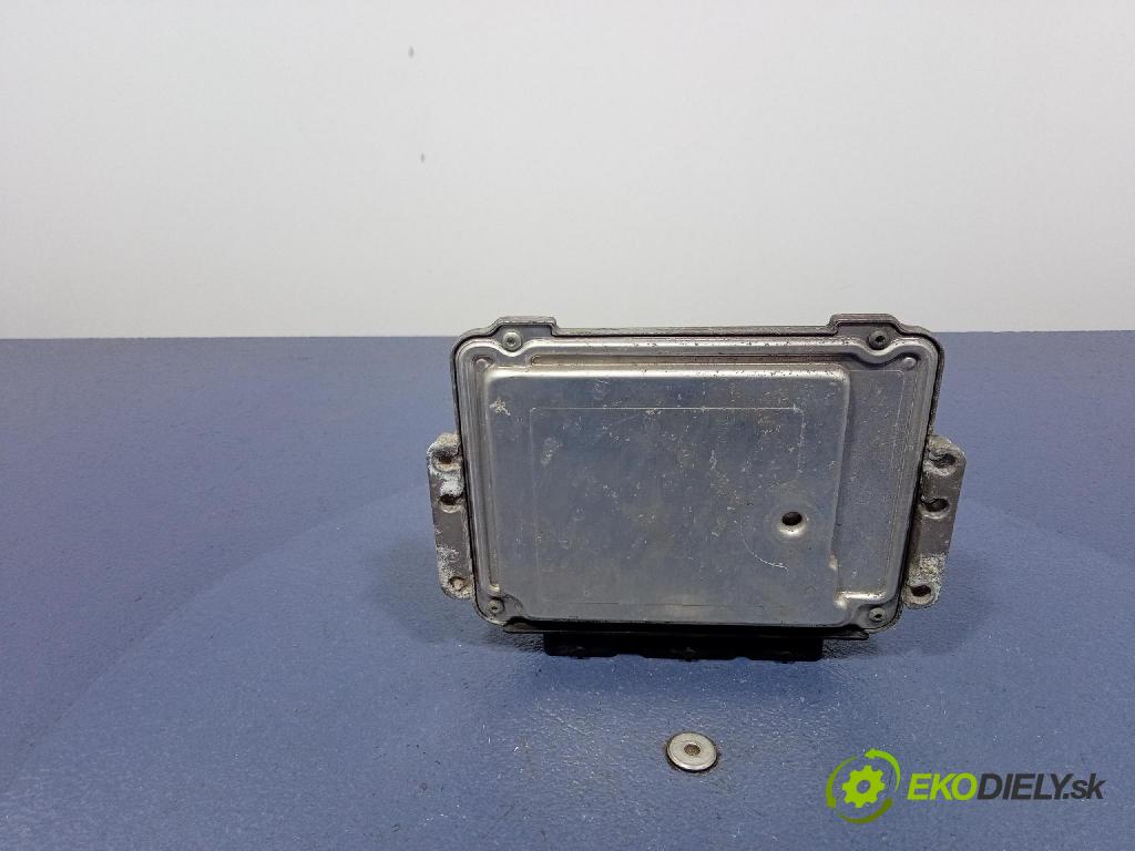 Ford focus C-max 2004 riadiaca jednotka Motor: 3M51-12A650-MA