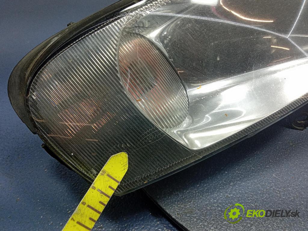 Opel Vectra 0 Reflektor: v pravo: 09152647