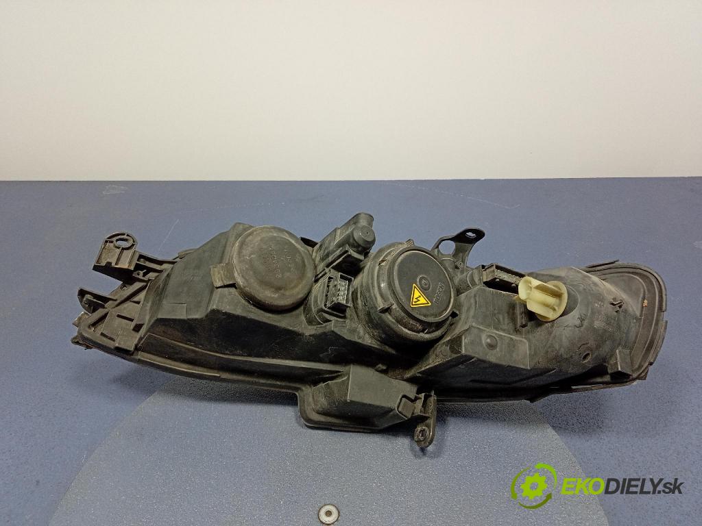 Opel Vectra 0 Reflektor: v pravo: 09152647