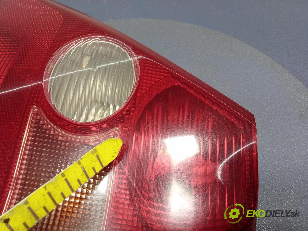 Honda Civic 2002 svetlo / reflektor zad Prava: Vonkajsia: V210R