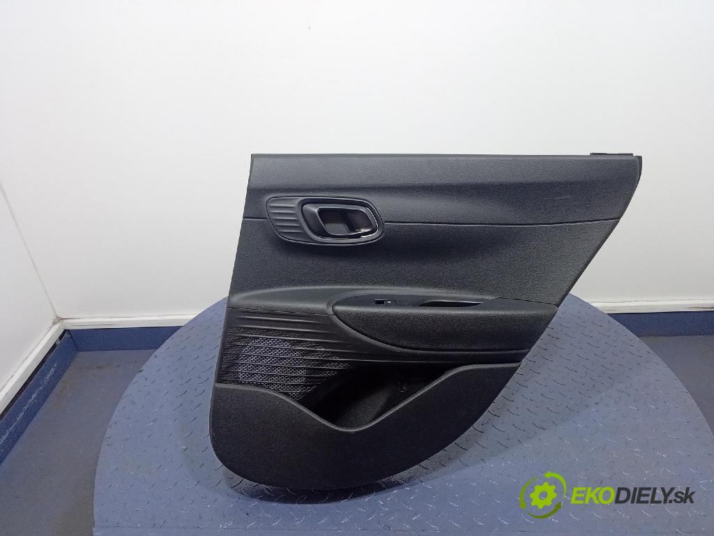 Hyundai Bayon 2023 Čalounictví: dvere zad Prava: 83320Q0010