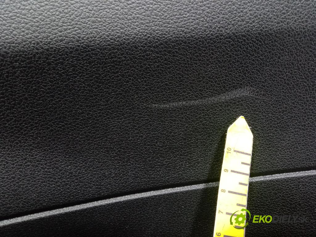 Hyundai Bayon 2023 Čalounictví: dvere zad Prava: 83320Q0010
