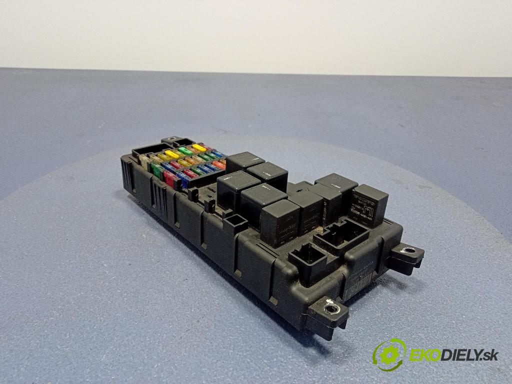 Volvo S70/V70 2004 skrinka Poistky: 8678449