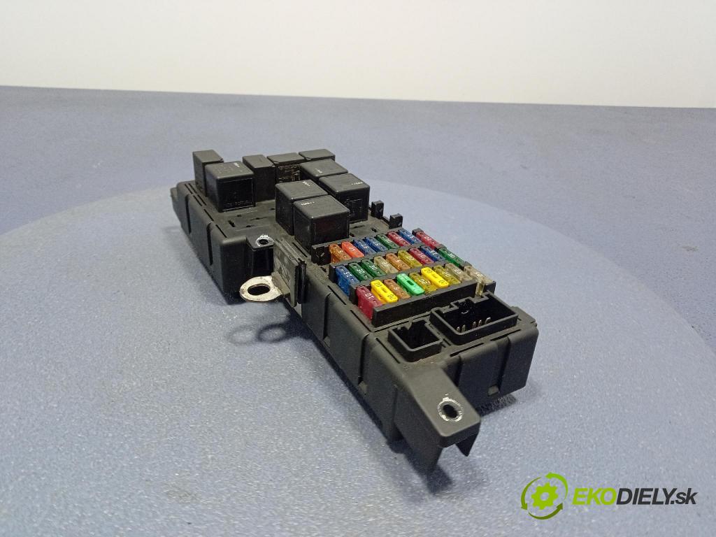 Volvo S70/V70 2004 skrinka Poistky: 8678449
