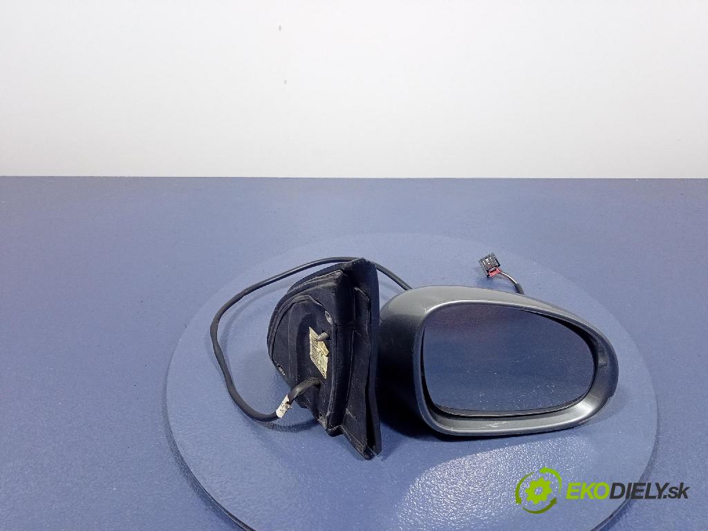 Volkswagen Golf 2005 zrkadlo pravé