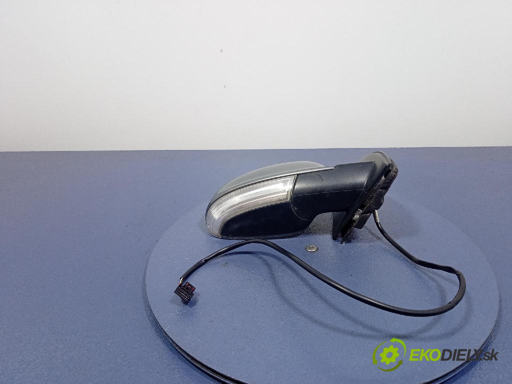 Volkswagen Golf 2005 zrkadlo pravé