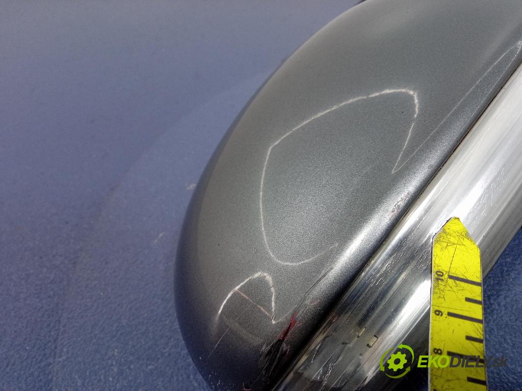 Volkswagen Golf 2005 zrkadlo pravé