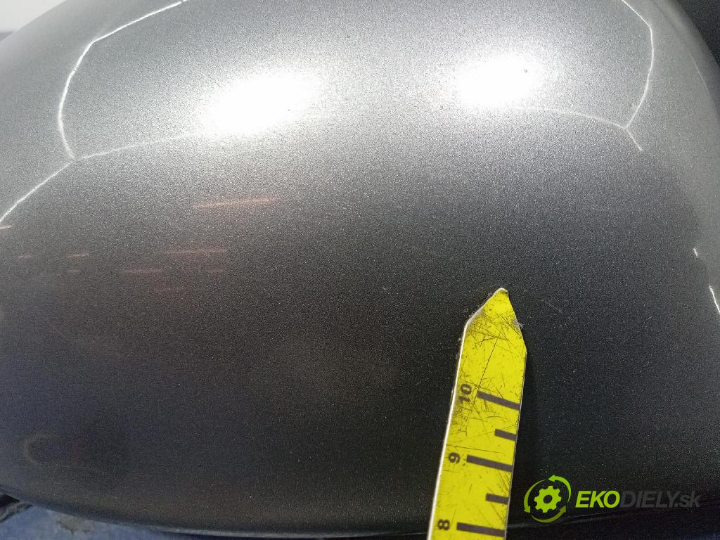 Volkswagen Golf 2005 zrkadlo pravé