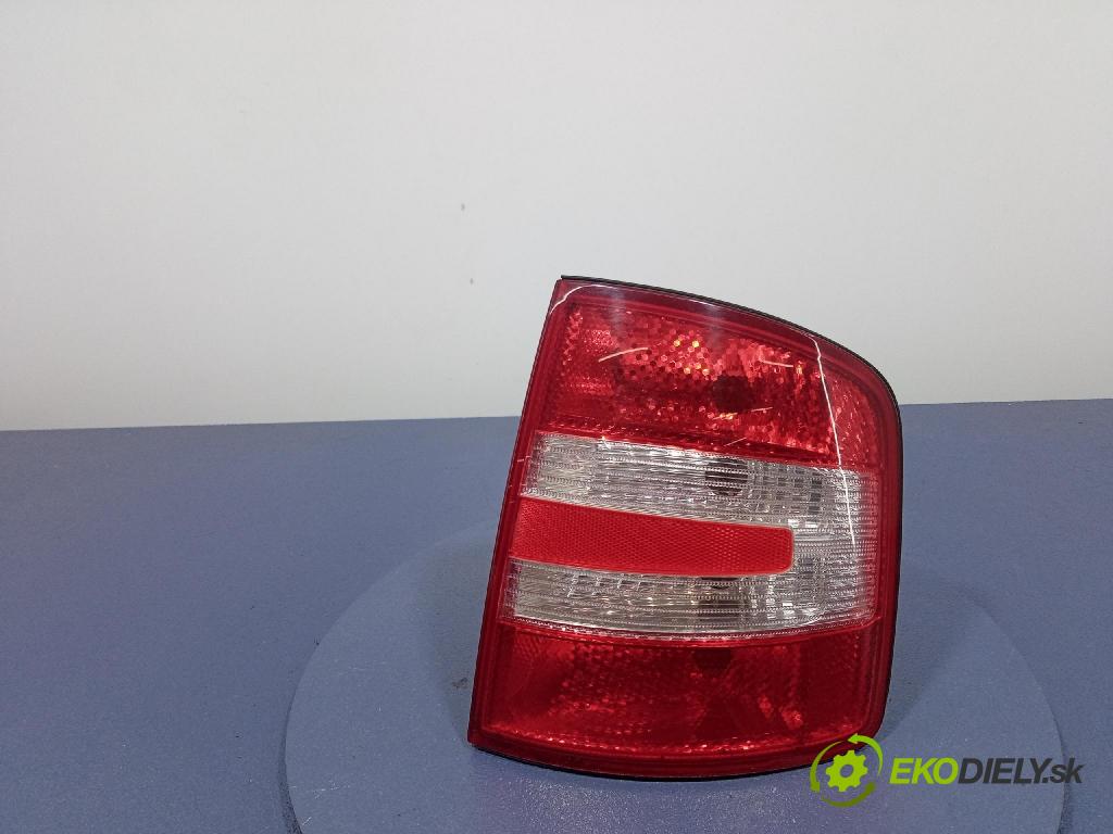 Skoda Fabia sedan 2006 svetlo / reflektor zad Prava: Vonkajsia: 6Y9945095E