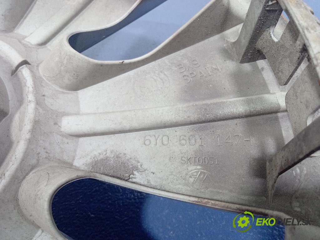 Skoda Fabia sedan 2006 puklica kola: 6Y0601147H