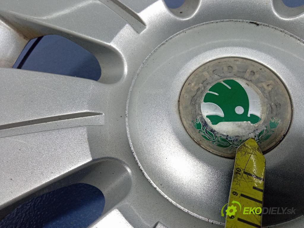 Skoda Fabia sedan 2006 puklica kola: 6Y0601147H