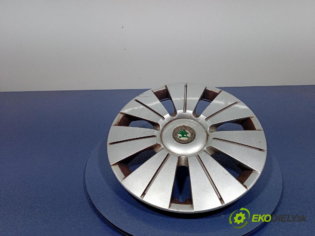Skoda Fabia sedan 2006 puklica kola: 6Y0601147H