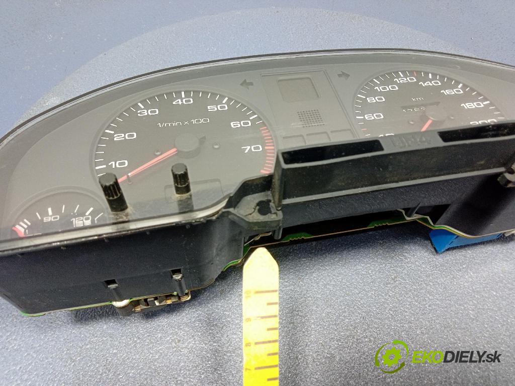 Audi 80 1993 prístrojovka/ budíky 893919067