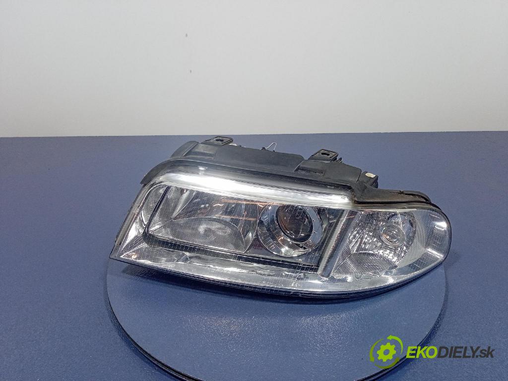 Audi A4 2001 Reflektor: Vľavo: 084411137L