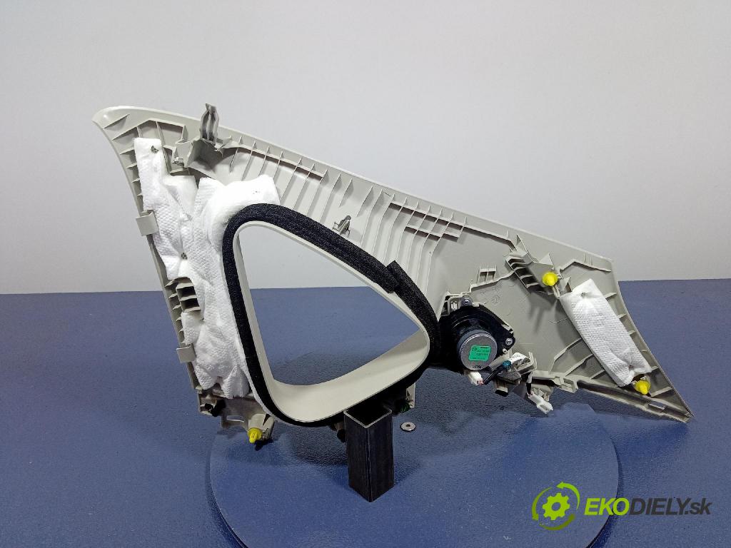 Mazda Cx-5 2021 kryt Plast: Interiéry: KB8C68260