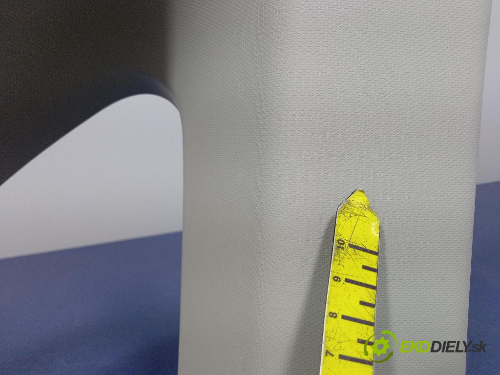 Mazda Cx-5 2021 kryt Plast: Interiéry: KB8C68260