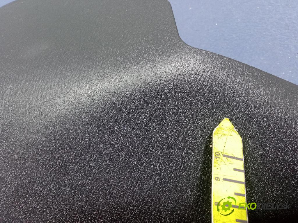 Mazda Cx-5 2021 kryt Plast: Interiéry: KB7W64231