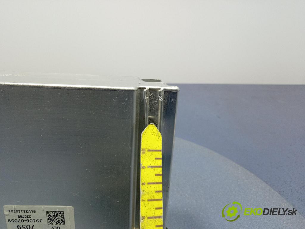 Hyundai Bayon 2023 riadiaca jednotka Motor: 39106-07059