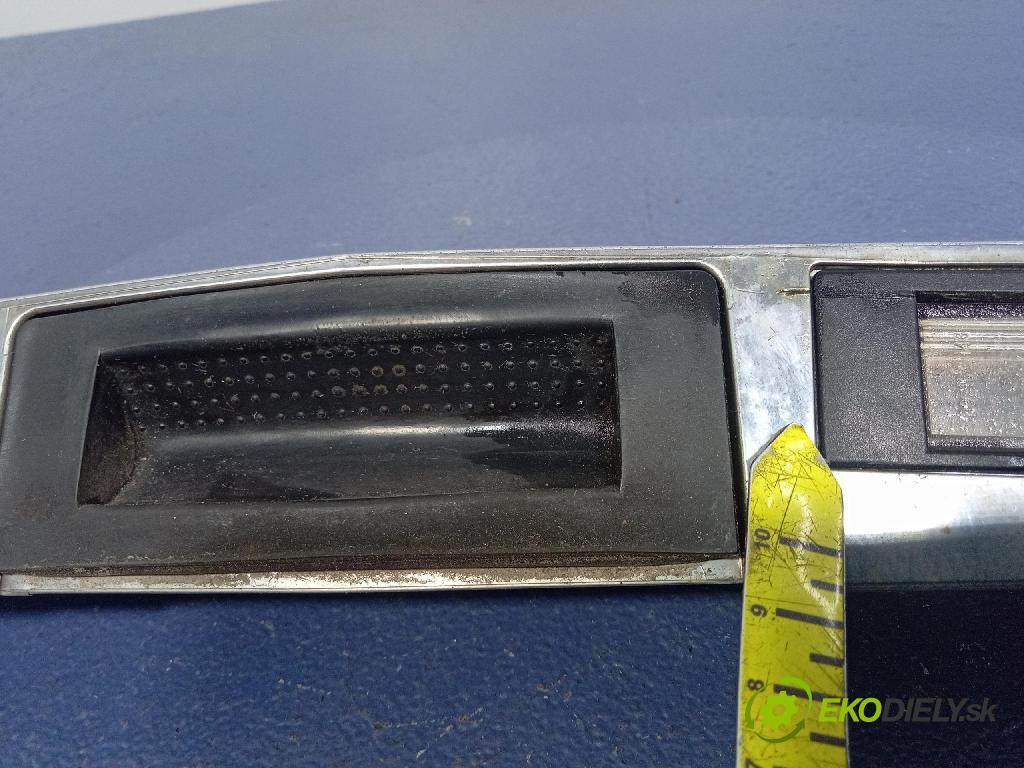 Opel Zafira 2005 rukoväť Klapky: Zadná: 13266474