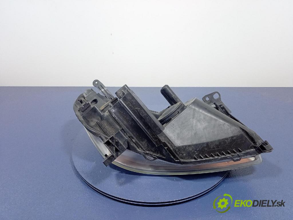 Opel Zafira 2005 Reflektor: Vľavo: 442-1149L