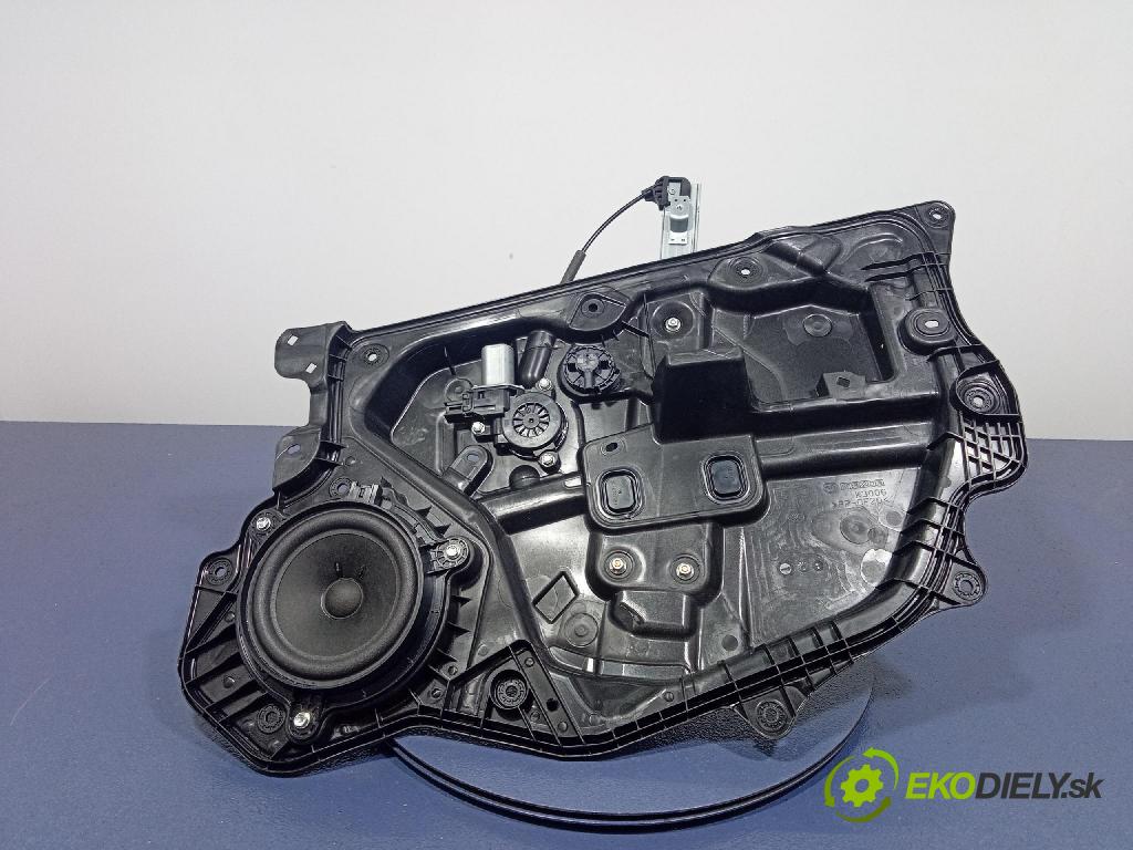 Mazda Cx-5 2021 mechanizmus okna Okná: Predné v pravo: B45C5858X