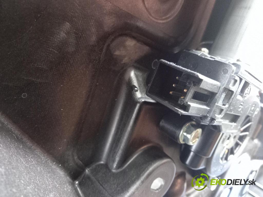 Mazda Cx-5 2021 mechanizmus okna Okná: Predné v pravo: B45C5858X