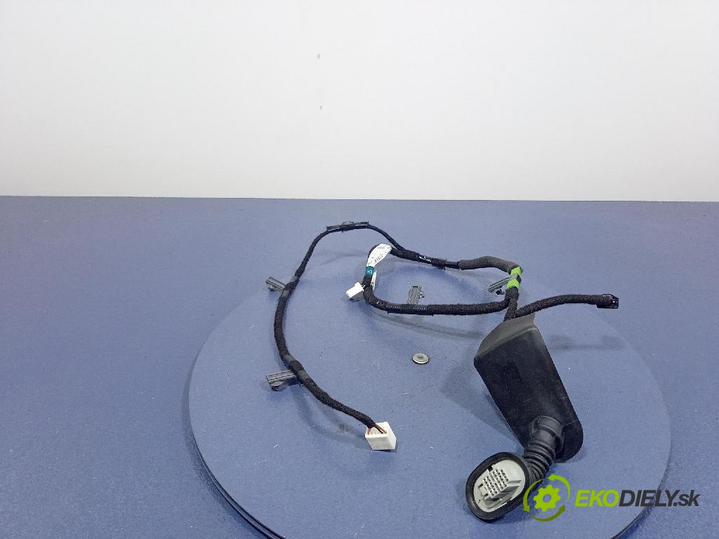 Mazda Cx-5 2021 inštalácia Elektrický: KB8N67210