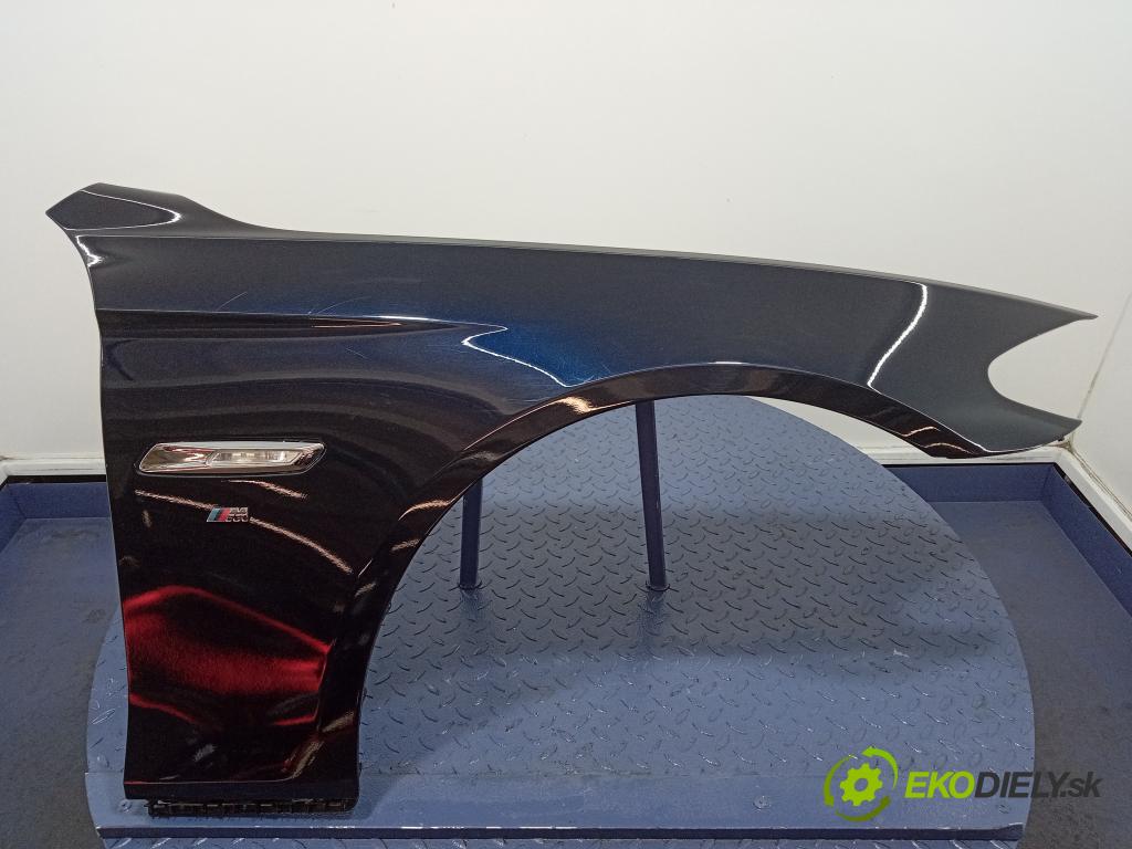 Bmw Seria 5 2012 blatník Predné v pravo: 01