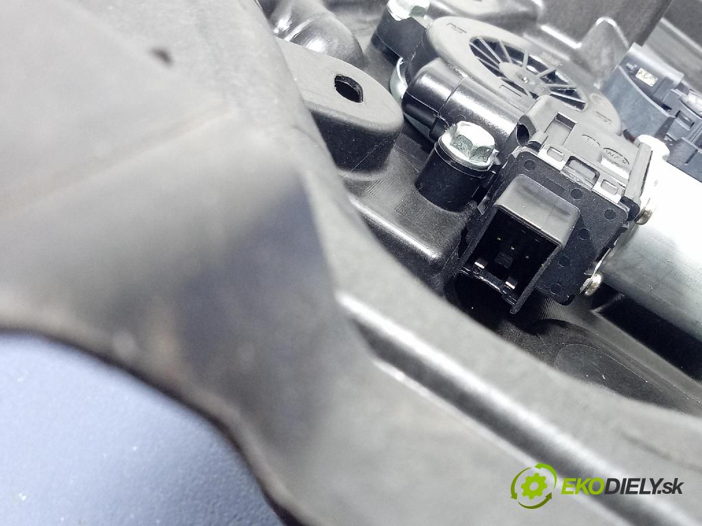 Mazda Cx-5 2021 mechanizmus okna Okná: Predné Vľavo: