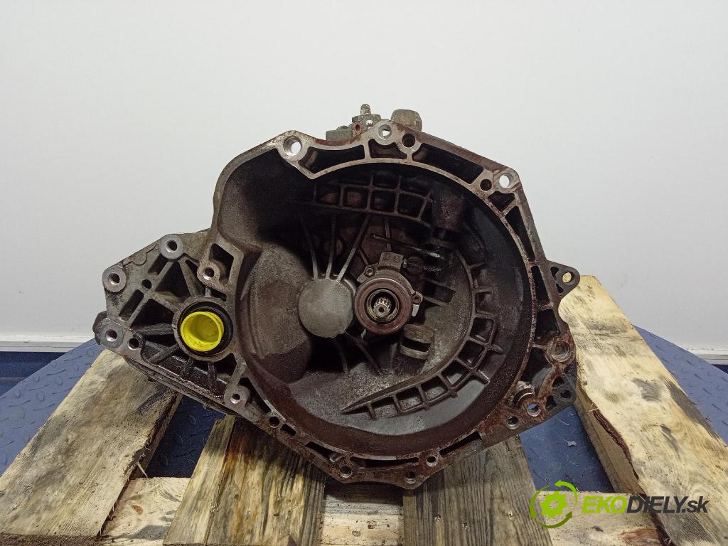 Opel Zafira 2005 prevodovka Manualna F17 C394