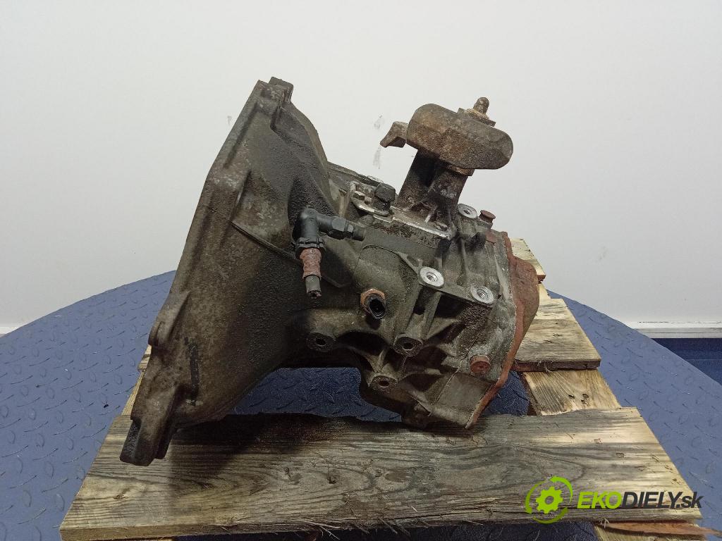 Opel Zafira 2005 prevodovka Manualna F17 C394