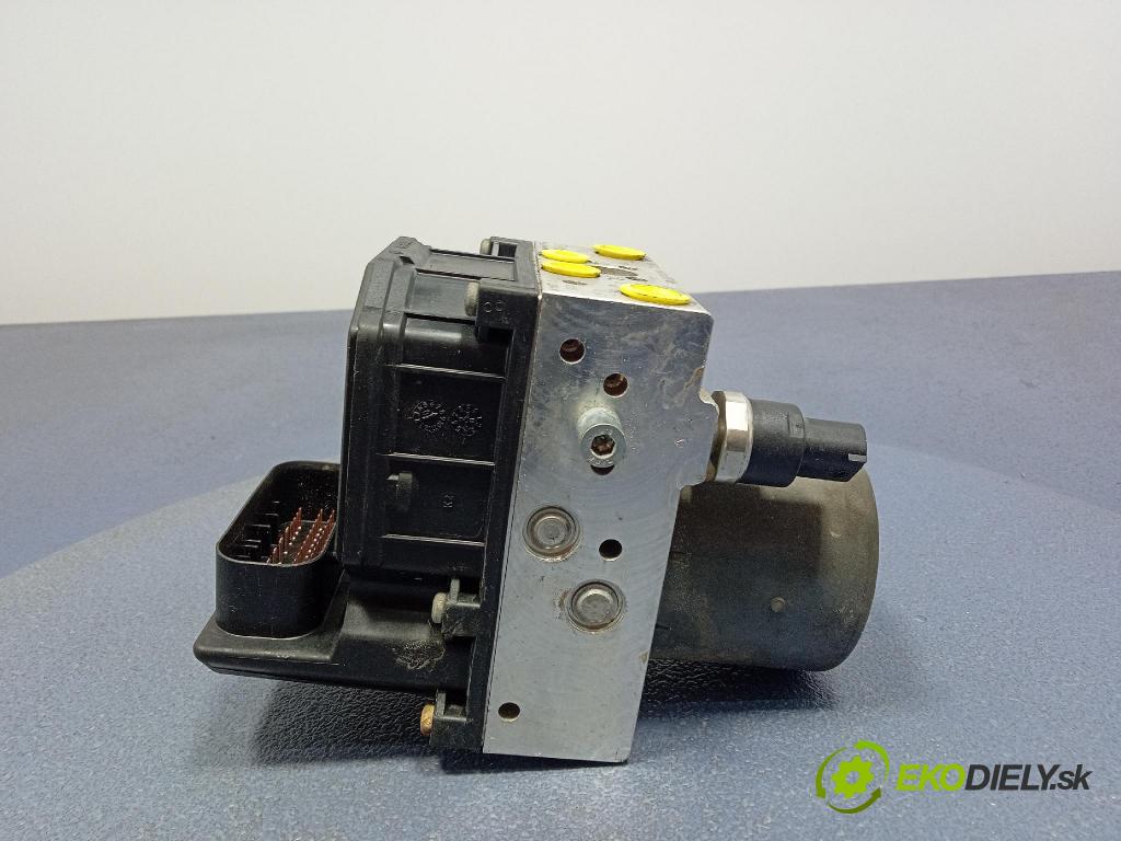 Audi A6 2004 čerpadlo ABS x 4B0614517G