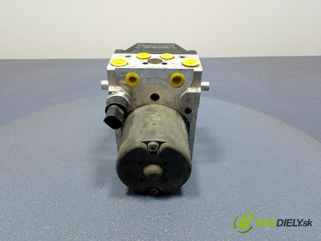 Audi A6 2004 čerpadlo ABS x 4B0614517G