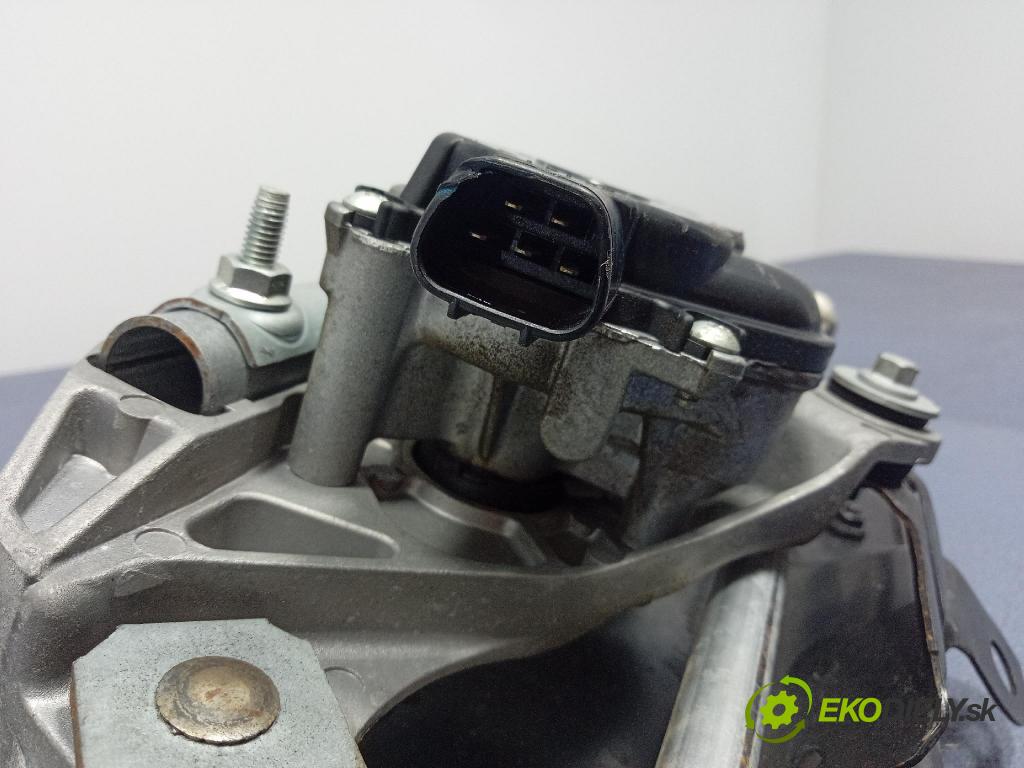 Mazda 2 2006 mechanizmus motor: Stierače: Predné J37B