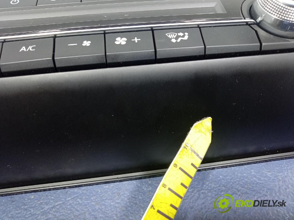 Mazda Cx-5 2021 prepínač Klimatizácia: Prúd vzduchu: KN5L61190A