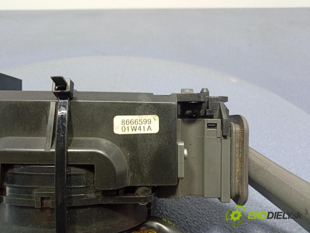 Volvo V70 2002 prepínač Komplex: 8666599