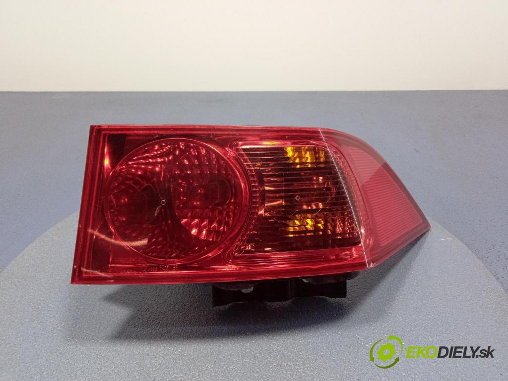 Honda Accord 2005 svetlo / reflektor zad Prava: Vonkajsia: P3212R