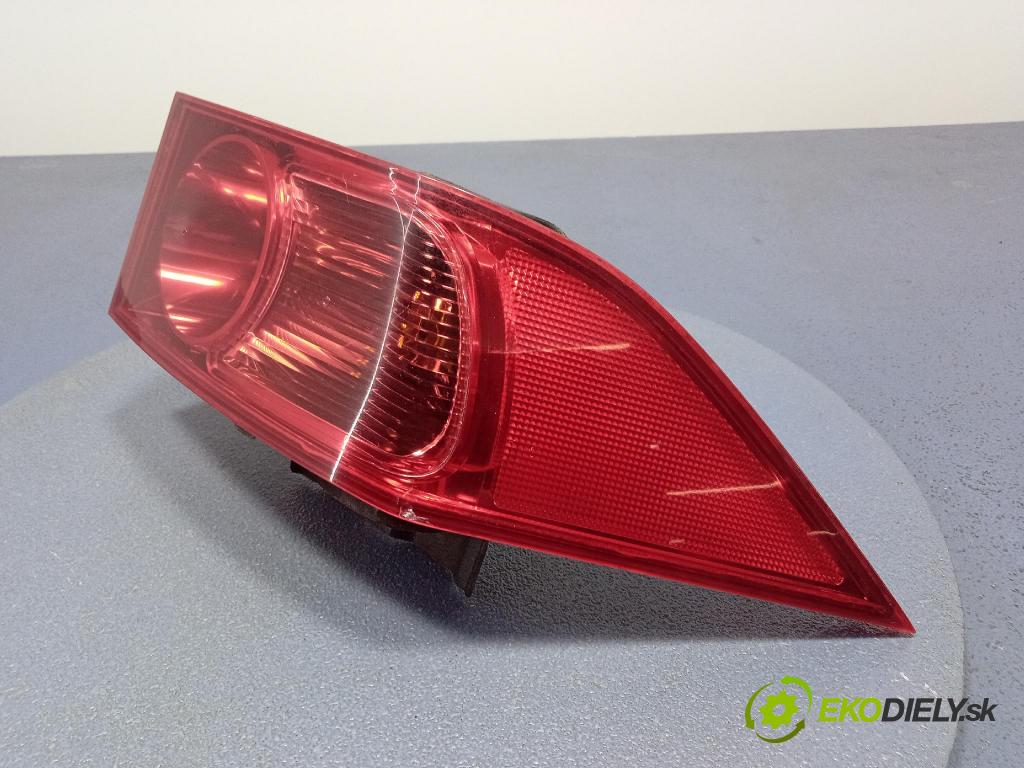 Honda Accord 2005 svetlo / reflektor zad Prava: Vonkajsia: P3212R