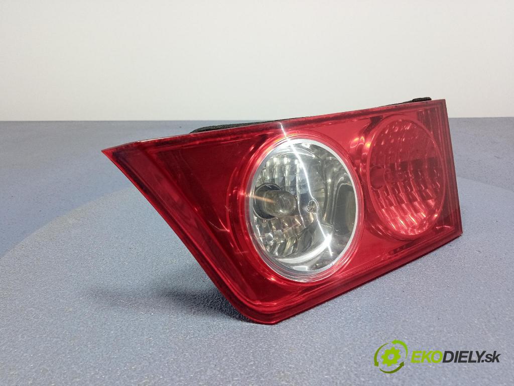 Honda Accord 2005 svetlo / reflektor zad Prava: Vnútri: P3214R