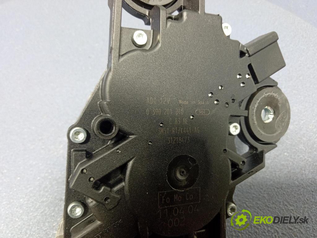 Ford S-max 0 motor: Stierače: zad 